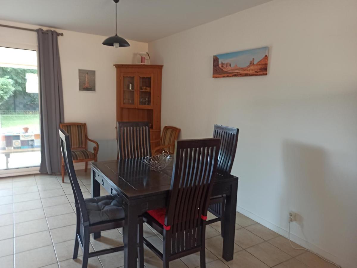 Location 4-6 Personnes Villa Grayan-et-l'Hopital Exterior photo